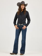 Load image into Gallery viewer, Wrangler Retro® Long Sleeve Solid Shirt