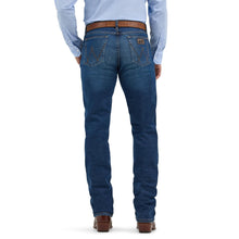 Load image into Gallery viewer, Men's Cody Johnson 20X® Advanced Comfort 02 Competition Regular Fit Jean