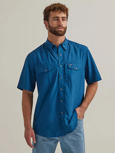 Load image into Gallery viewer, Men's Wrangler Performance Snap Short Sleeve Shirt