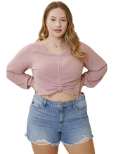 Load image into Gallery viewer, Kancan Isabelle Ultra High Rise Plus Size Mom Shorts

