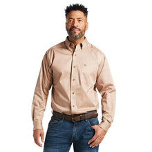 Load image into Gallery viewer, Ariat Solid Twill Classic Fit Shirt
