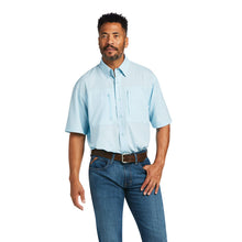 Load image into Gallery viewer, Ariat VentTEK Classic Fit Men's Shirt