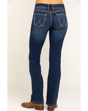 Load image into Gallery viewer, Women's Wrangler Retro Mae Jean