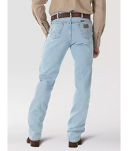 Load image into Gallery viewer, Men's Wrangler Cowboy Cut Slim