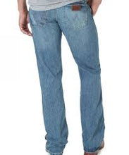 Load image into Gallery viewer, Men's Wrangler Retro Slim Fit Bootcut Jean