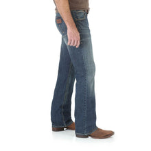 Load image into Gallery viewer, Men's Wrangler Retro Slim Fit Bootcut Jean