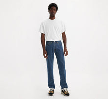 Load image into Gallery viewer, Men's Levi 550 Relaxed Fit Dark Stonewash Jeans
