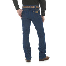 Load image into Gallery viewer, Wrangler Cowboy Cut Slim Fit Jean
