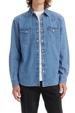 Load image into Gallery viewer, Levi&#39;s Classic Western Standard Fit Denim Shirt
