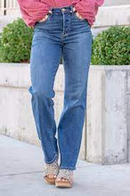 Load image into Gallery viewer, Judy Blue Johnny High Rise Hidden Button Fly Dad Jeans
