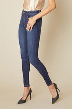 Load image into Gallery viewer, Kancan High Rise Super Skinny Jeans
