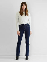 Load image into Gallery viewer, 725 High Rise Bootcut Women&#39;s Jeans
