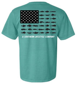 A Southern Lifestyle Fish Flag Men's Short Sleeve Tee