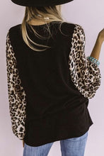 Load image into Gallery viewer, Ladies Sweet Spot Leopard Shift Top
