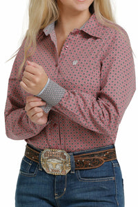 Cinch Women's Pink Geometric Print Button Down Shirt