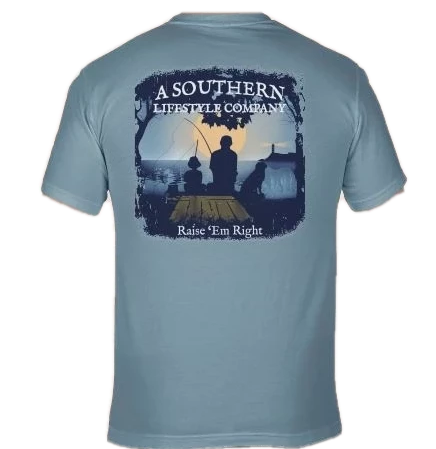 A Southern Lifestyle Dock Sitting Men's Short Sleeve Tee