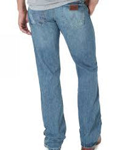 Load image into Gallery viewer, Men&#39;s Wrangler Retro Slim Fit Bootcut Jean
