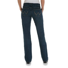 Load image into Gallery viewer, Women&#39;s Wrangler Ultimate Riding Jean Q-Baby
