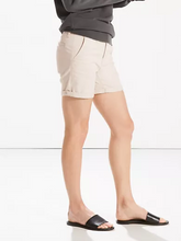 Load image into Gallery viewer, Levi&#39;s Classic Chino Shorts
