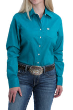Load image into Gallery viewer, Women&#39;s Solid Button-Down Western Shirt
