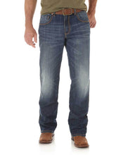 Load image into Gallery viewer, Men&#39;s Wrangler Retro Relaxed Fit Bootcut Jean
